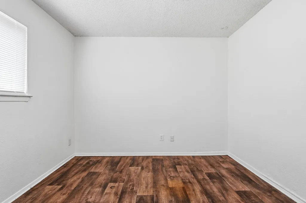 1511 E Tucker Boulevard Arlington TX 76010