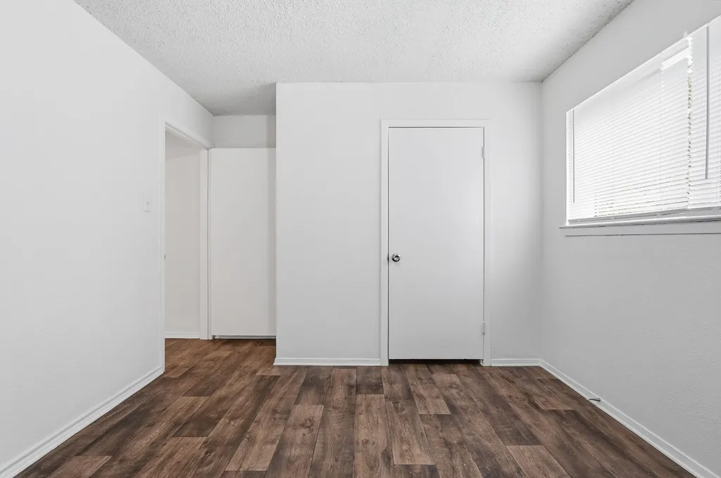 1511 E Tucker Boulevard Arlington TX 76010