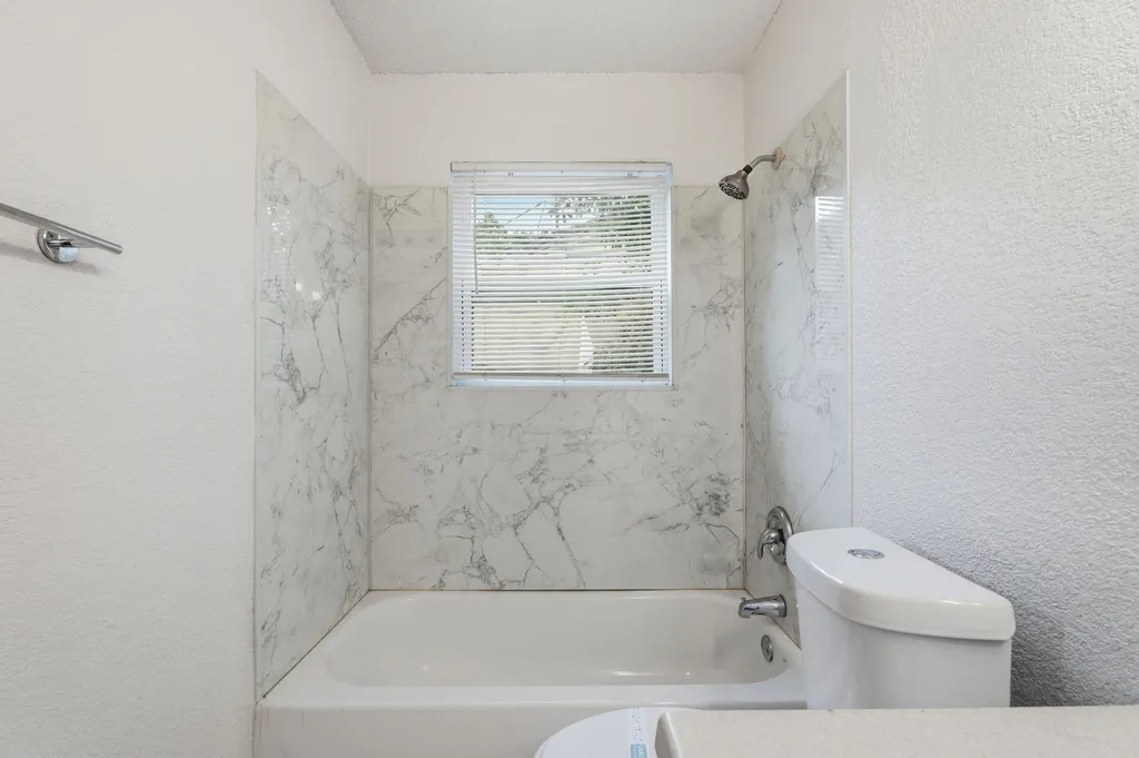 1511 E Tucker Boulevard Arlington TX 76010