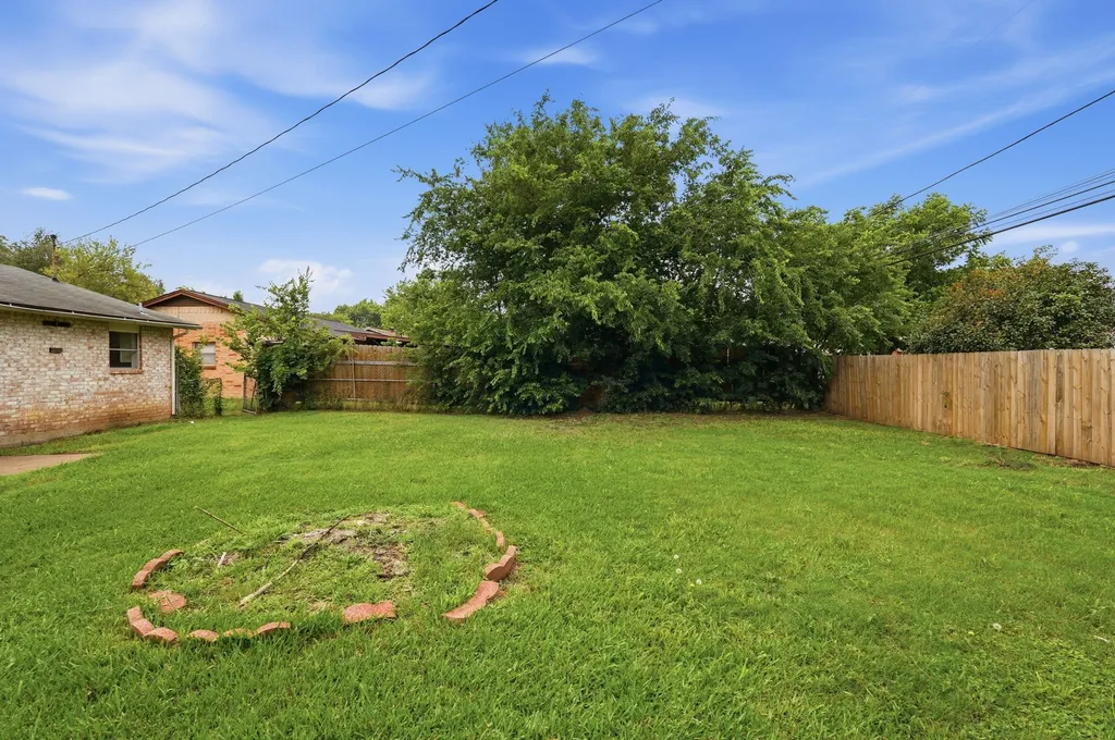 1511 E Tucker Boulevard Arlington TX 76010