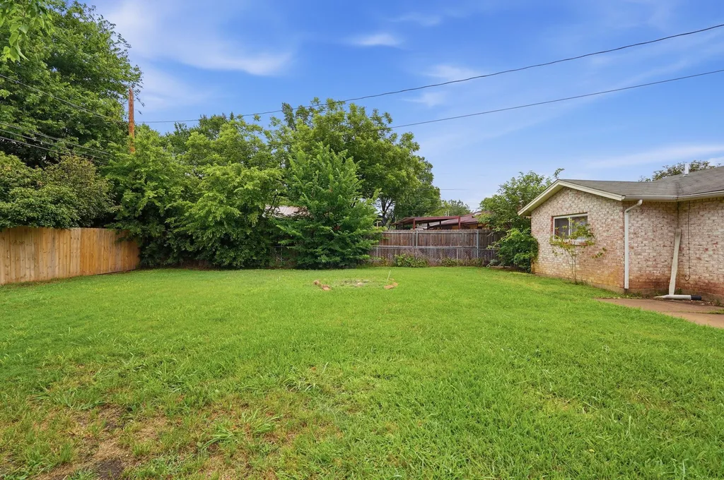 1511 E Tucker Boulevard Arlington TX 76010