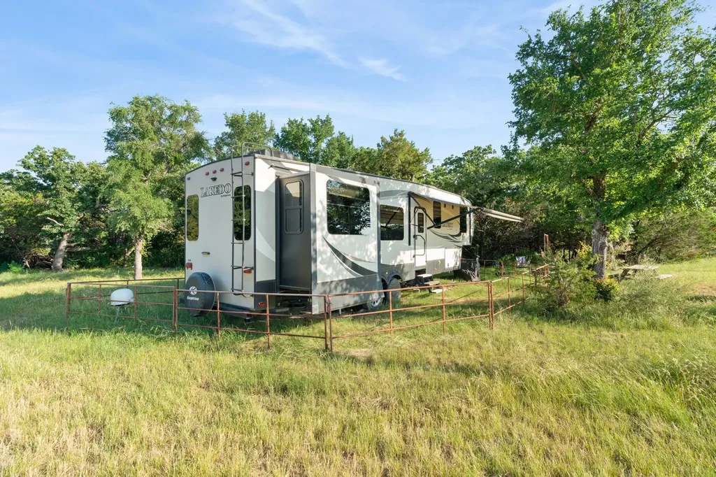 1875 County Road 494 Strawn TX 76475