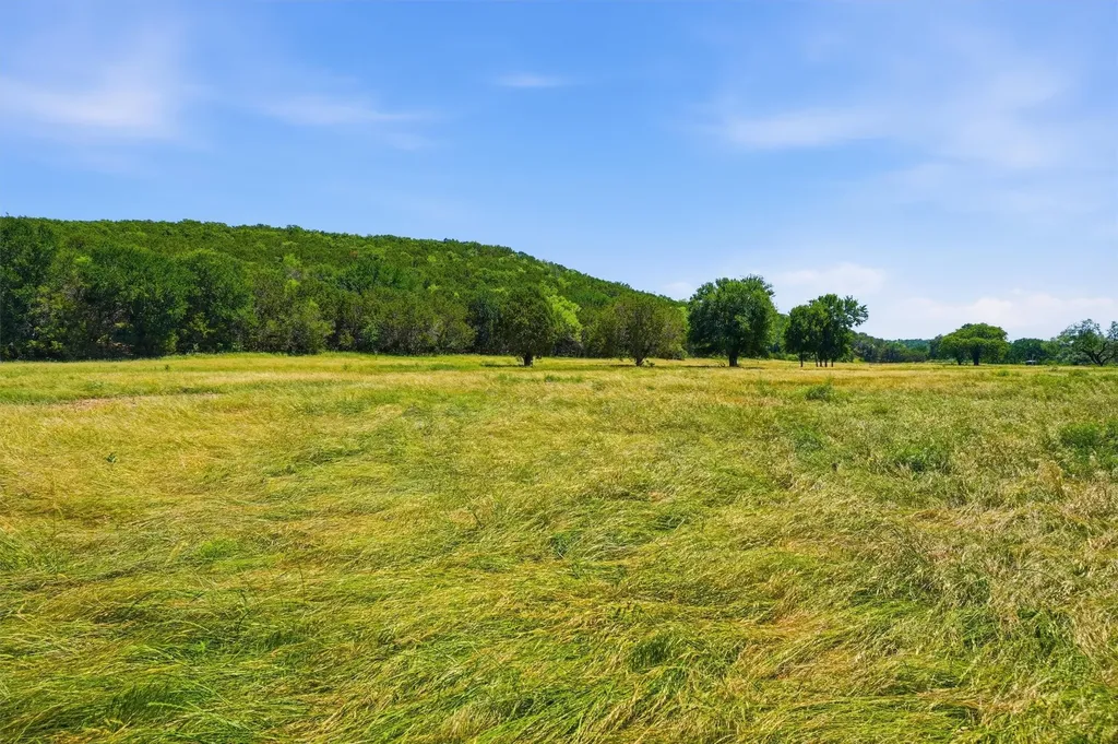 1875 County Road 494 Strawn TX 76475
