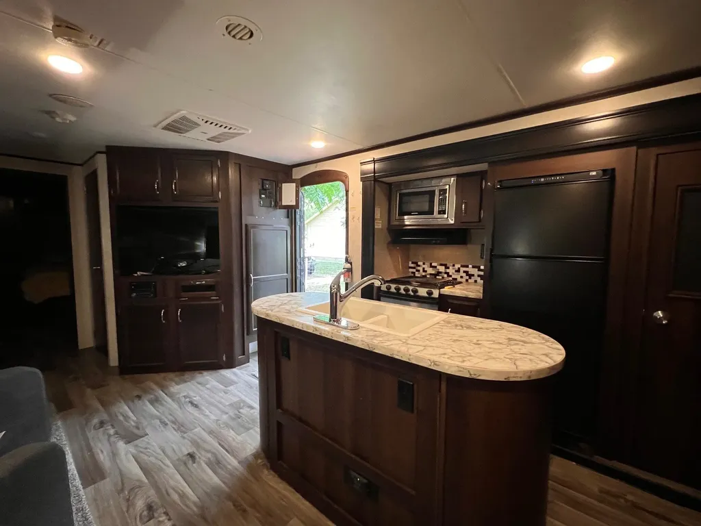 105 W Wrights Avenue Comanche TX 76442