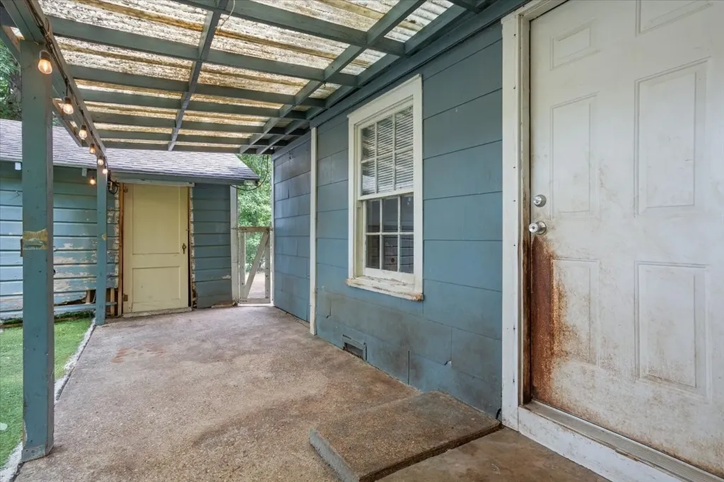 802 Avenue A Valley Mills TX 76689