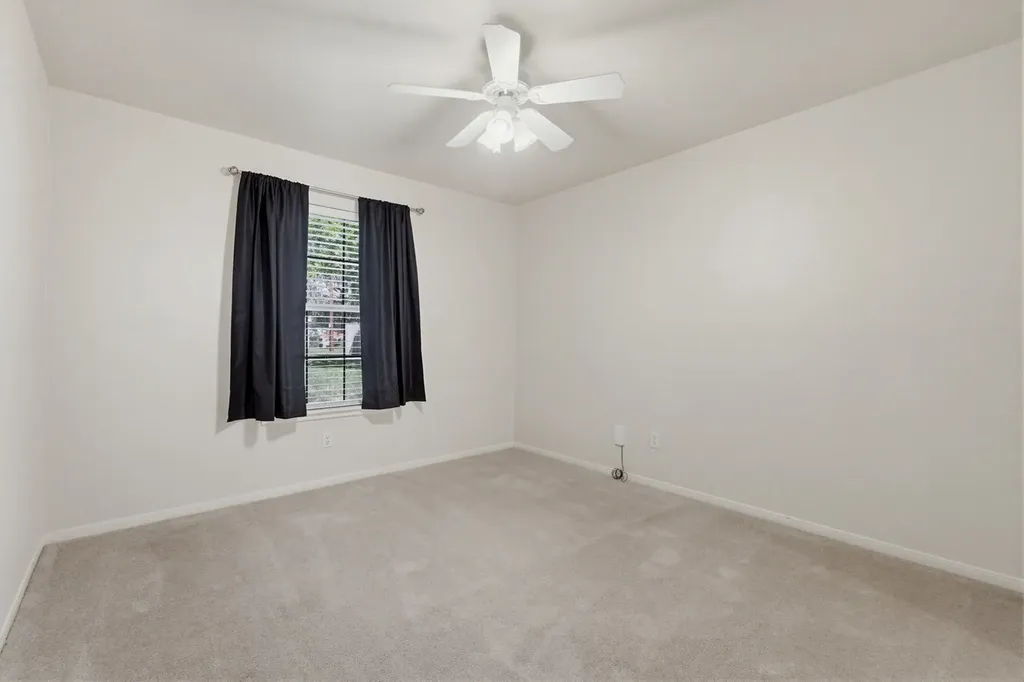 1909 Diamond Ridge Drive Lampasas TX 76550