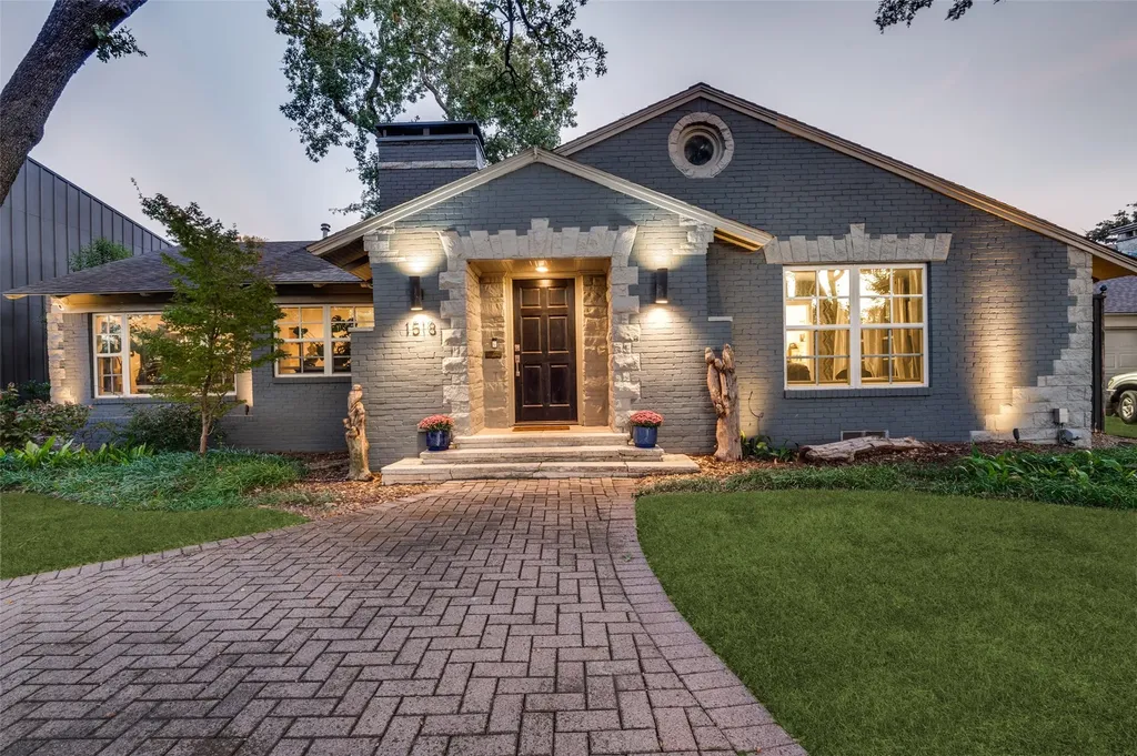 1518 Oak Knoll Street Dallas TX 75208