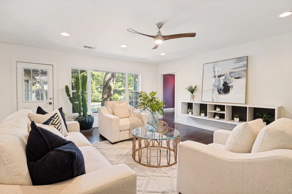 1518 Oak Knoll Street Dallas TX 75208