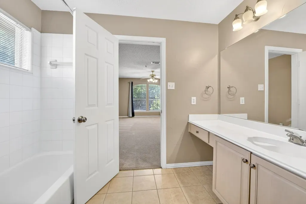 3792 Waterford Drive Addison TX 75001
