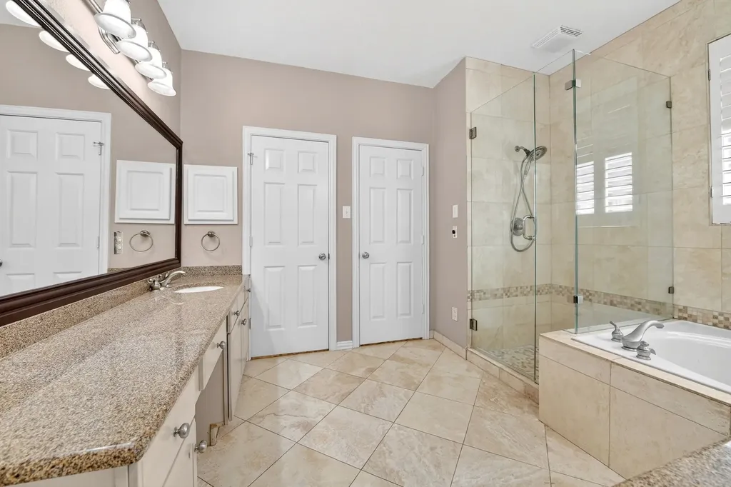 3792 Waterford Drive Addison TX 75001