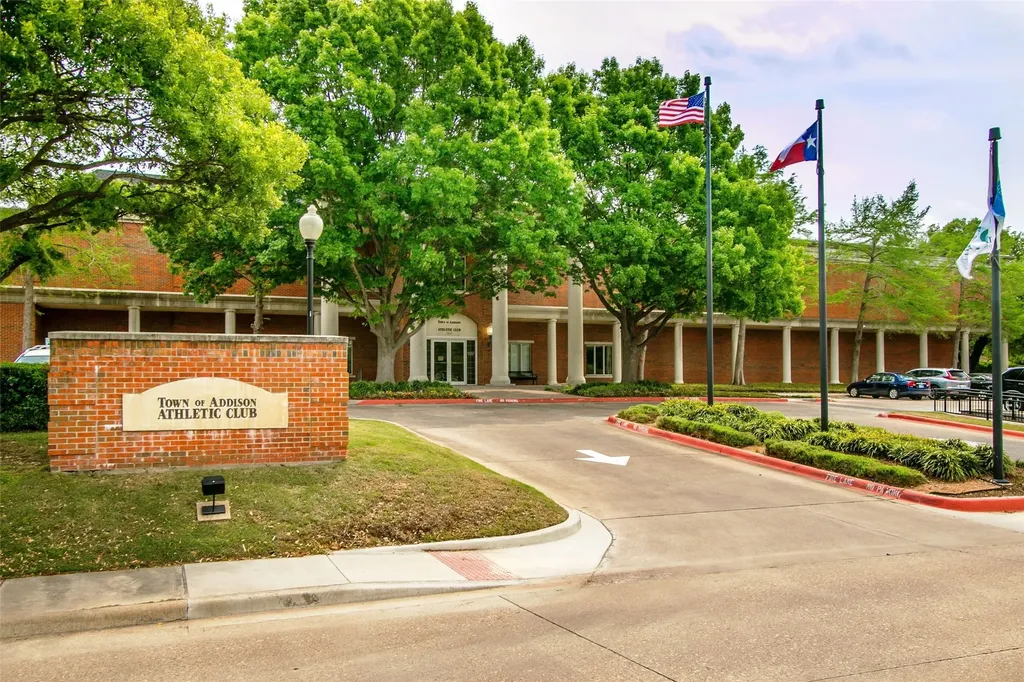 3792 Waterford Drive Addison TX 75001