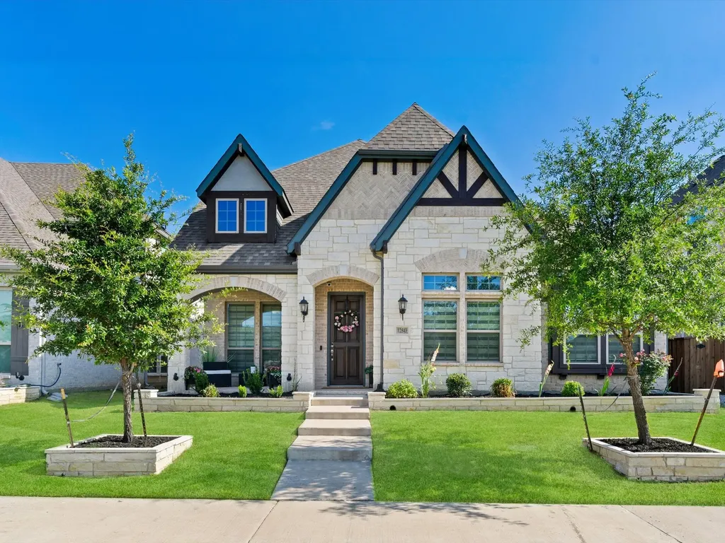 12543 Mercer Parkway Farmers Branch TX 75234