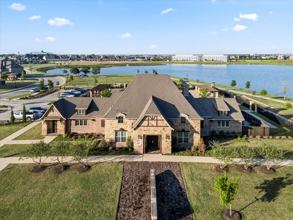12543 Mercer Parkway Farmers Branch TX 75234