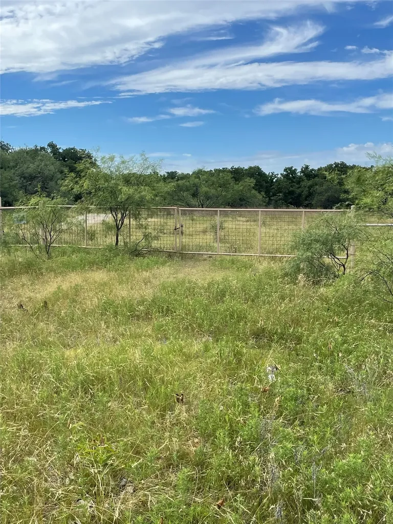 31.09 Ac Hoefle Road Jacksboro TX 76458