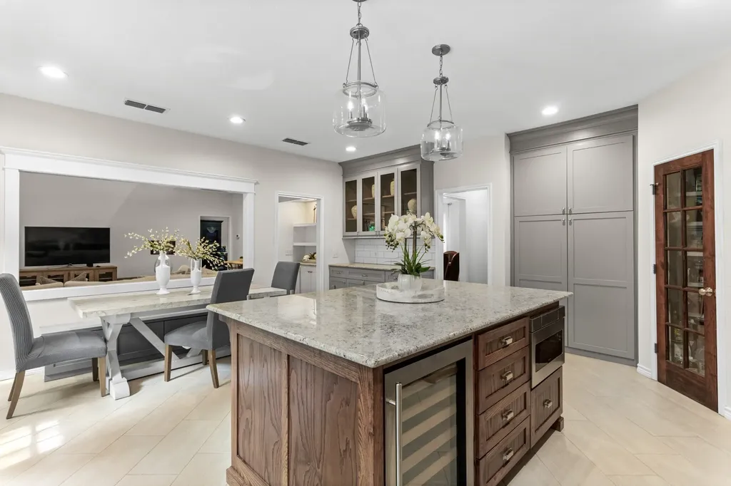 704 Windswept Court Grapevine TX 76051