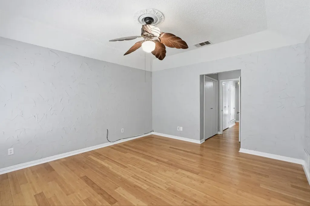2202 Canyonwood Drive Arlington TX 76012