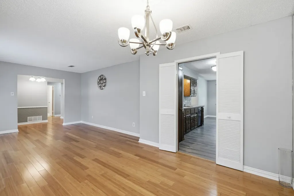 2202 Canyonwood Drive Arlington TX 76012