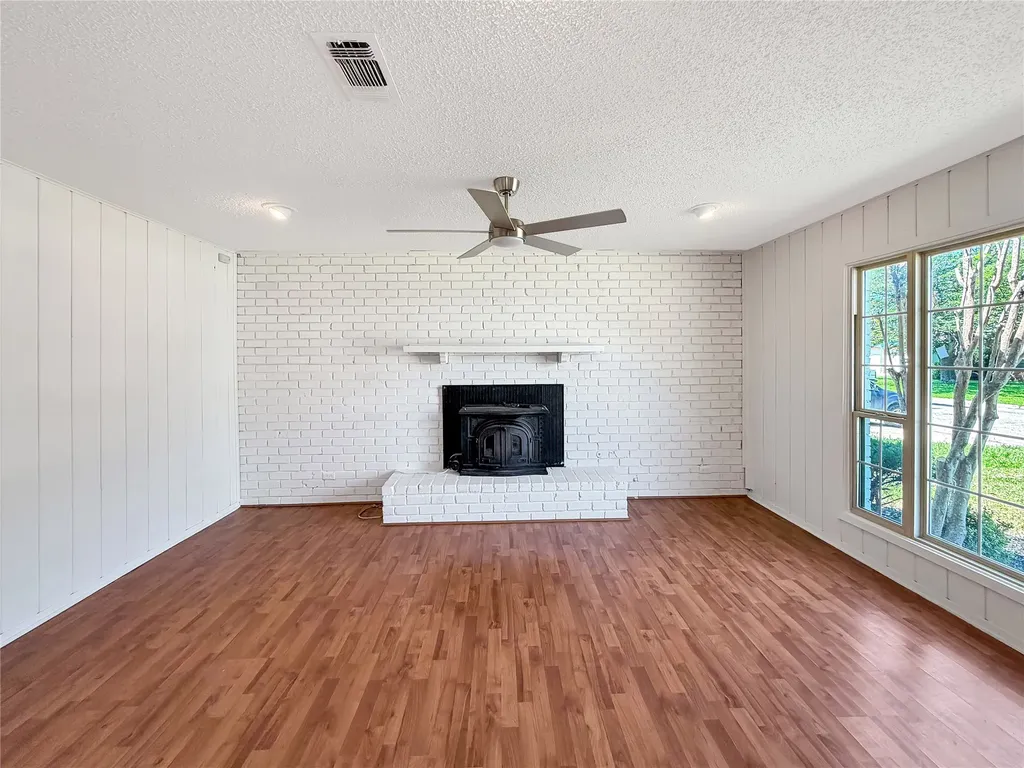 305 Deer Creek Road Everman TX 76140