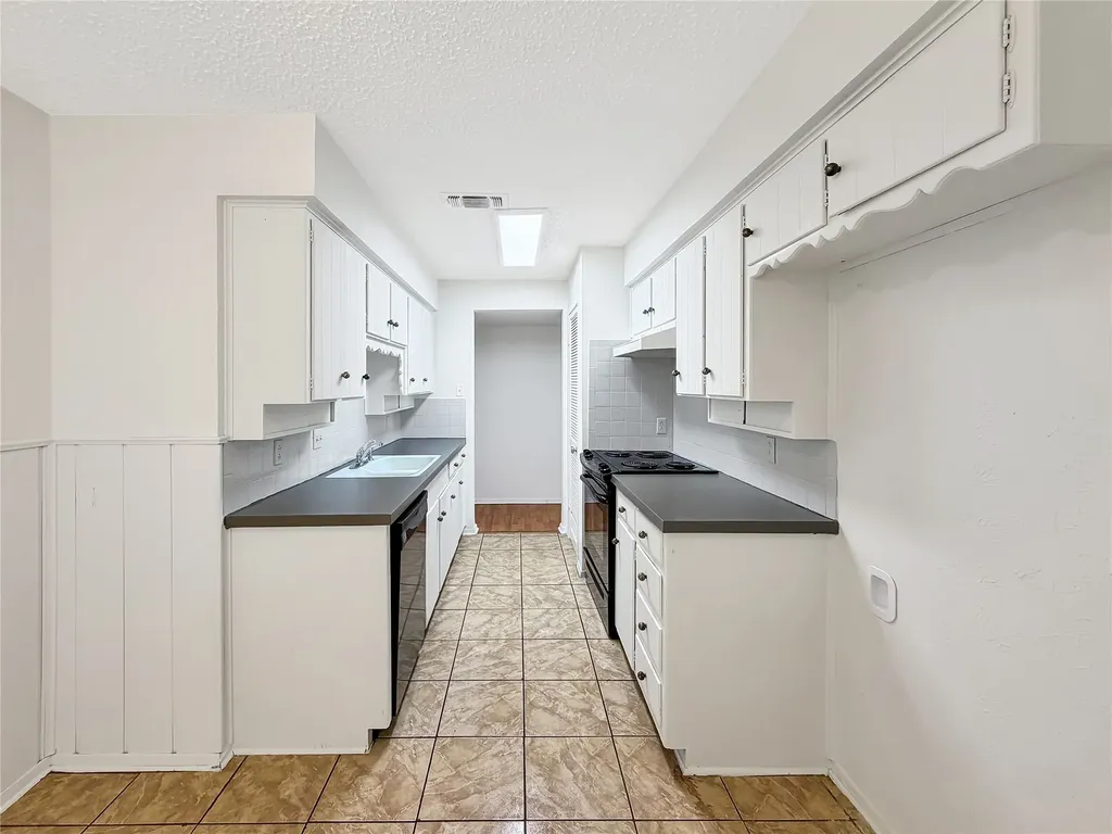 305 Deer Creek Road Everman TX 76140