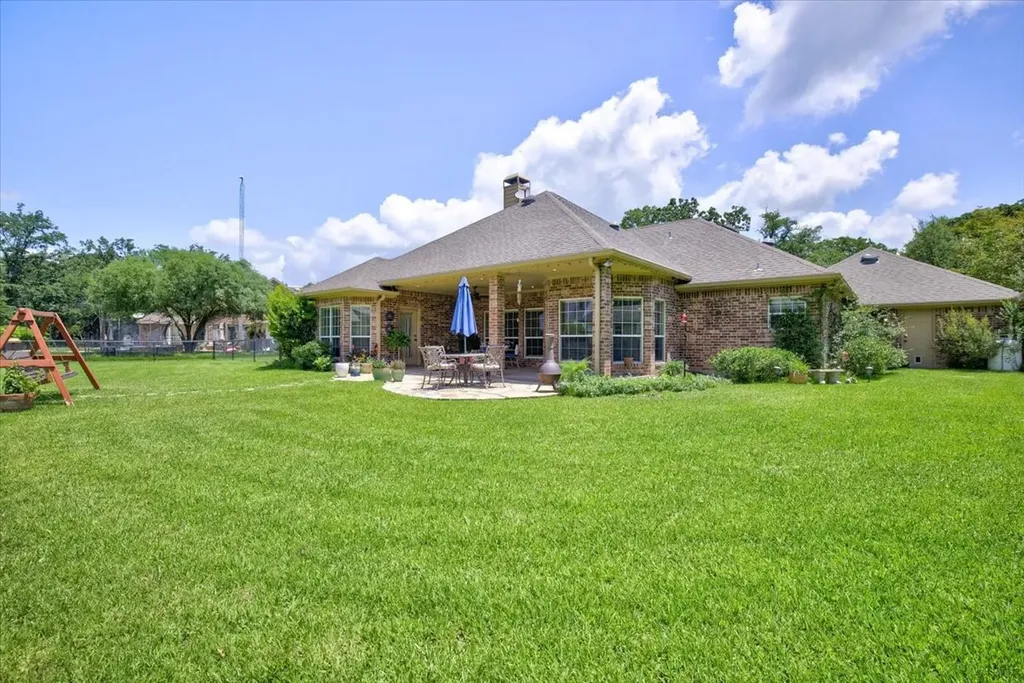 111 Trailwood Road Enchanted Oaks TX 75156