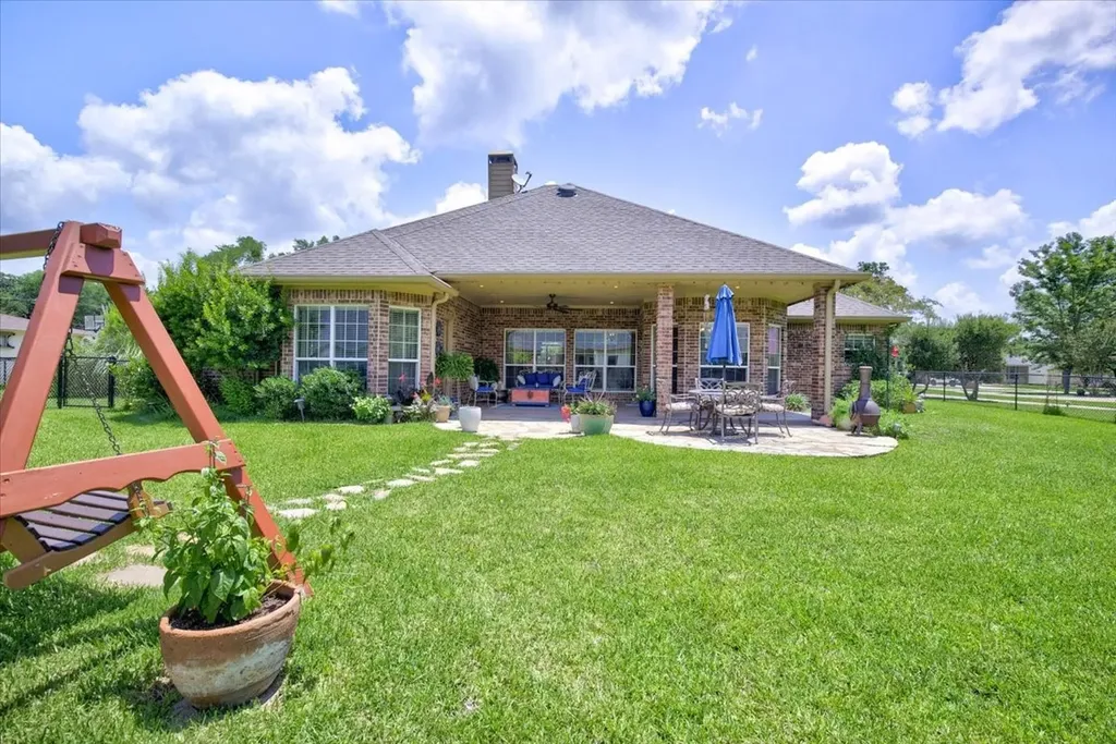 111 Trailwood Road Enchanted Oaks TX 75156