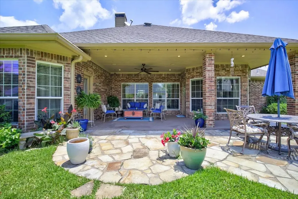 111 Trailwood Road Enchanted Oaks TX 75156