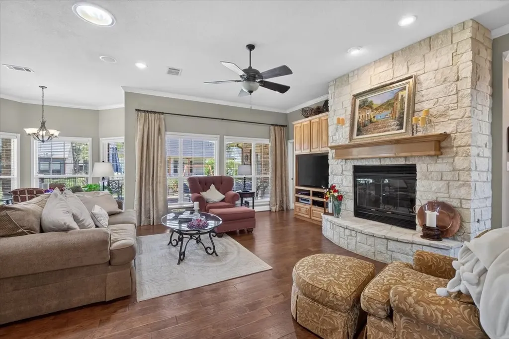 111 Trailwood Road Enchanted Oaks TX 75156