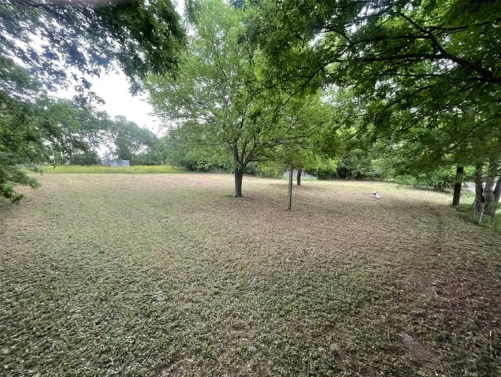 214 Hungry Hill Eddy TX 76524