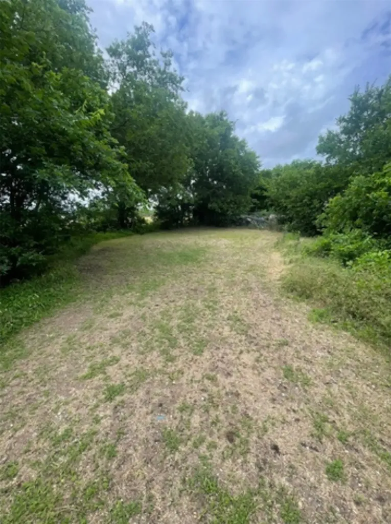 214 Hungry Hill Eddy TX 76524