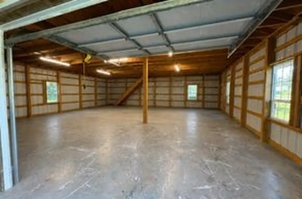 1468 County Road 4015 Savoy TX 75479
