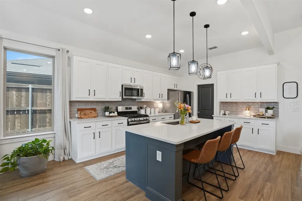 552 Taylor Drive Fate TX 75087