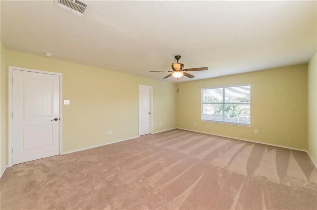560 Griffith Drive Saginaw TX 76179