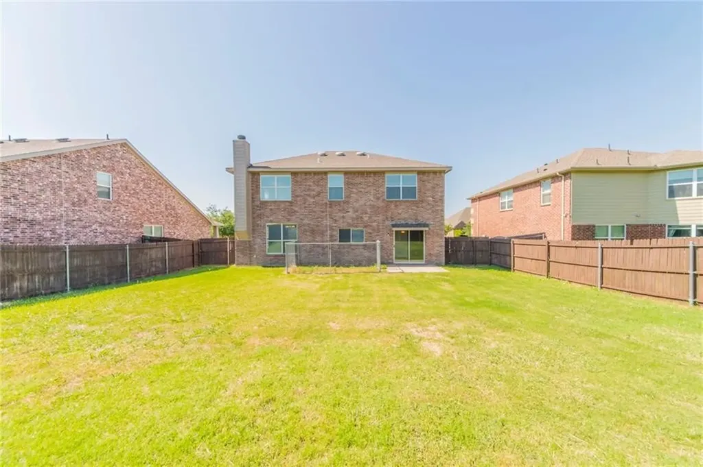 560 Griffith Drive Saginaw TX 76179