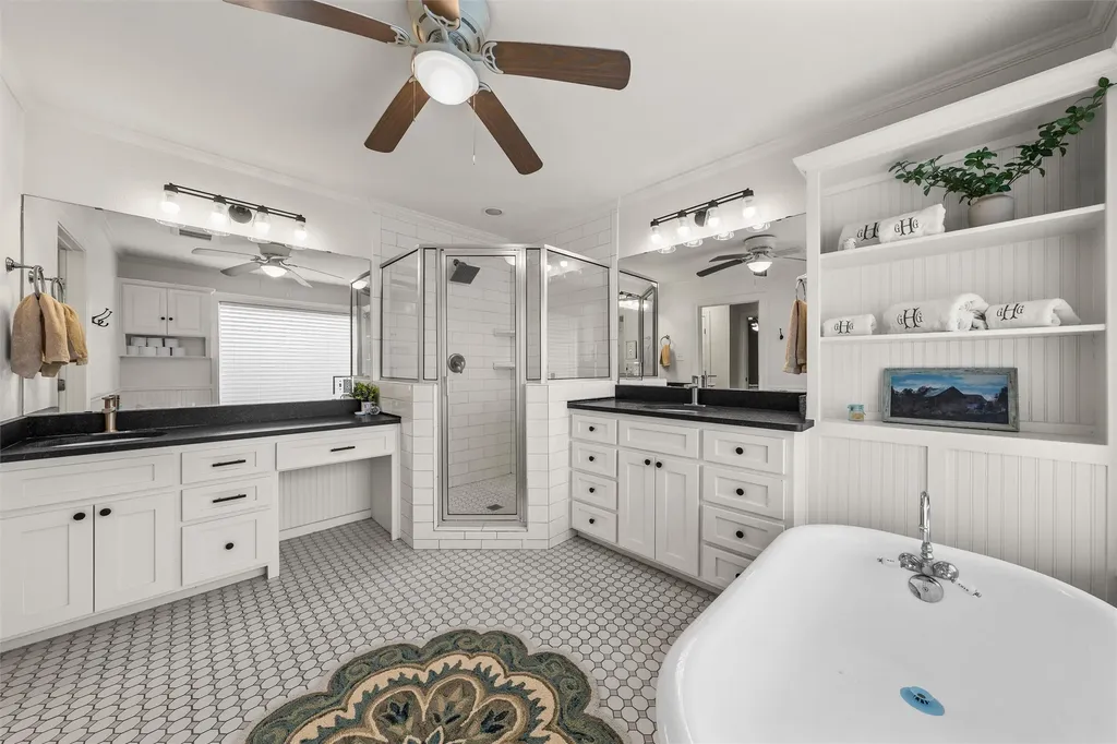 732 Arliss Drive Woodway TX 76712