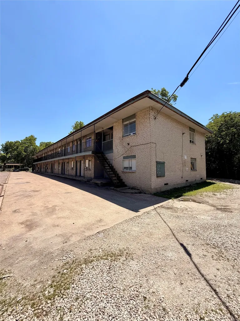 4523-4535 Reiger Avenue Dallas TX 75246