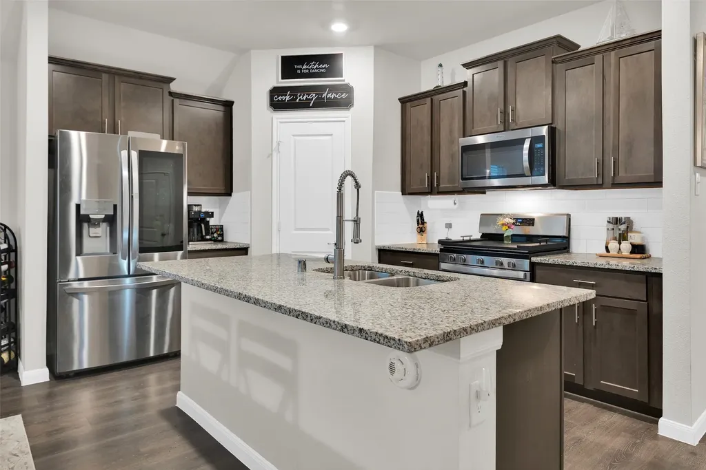 405 Spur Ridge Princeton TX 75407