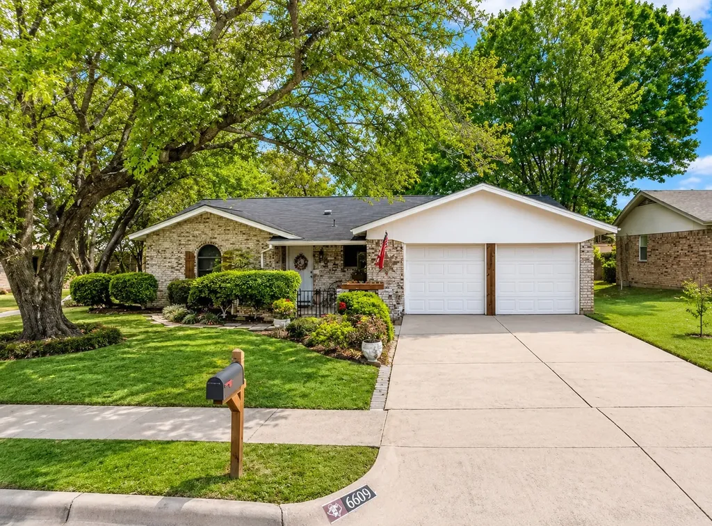 6609 Emily Drive Watauga TX 76148