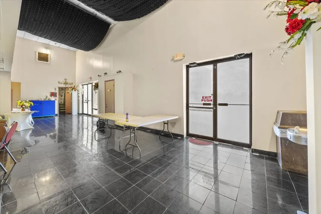 3310 W Walnut Street Garland TX 75042