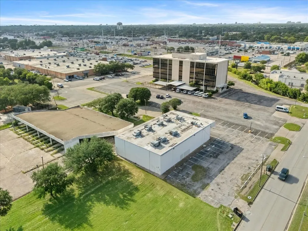3310 W Walnut Street Garland TX 75042