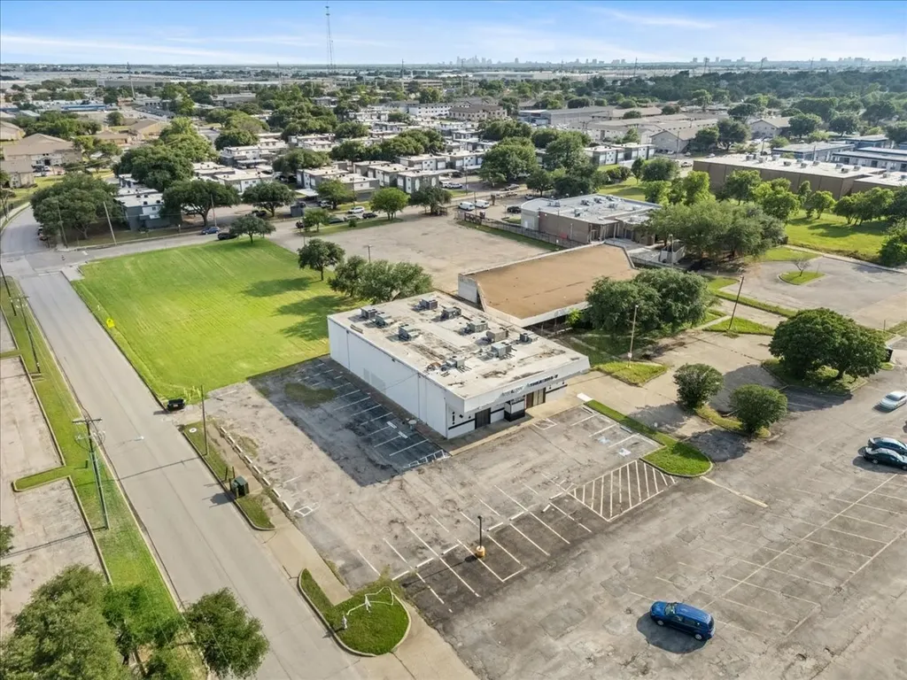 3310 W Walnut Street Garland TX 75042