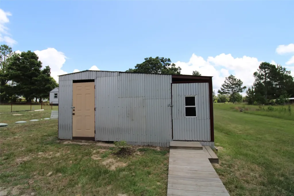 188 Private Road 8703 Ben Wheeler TX 75754