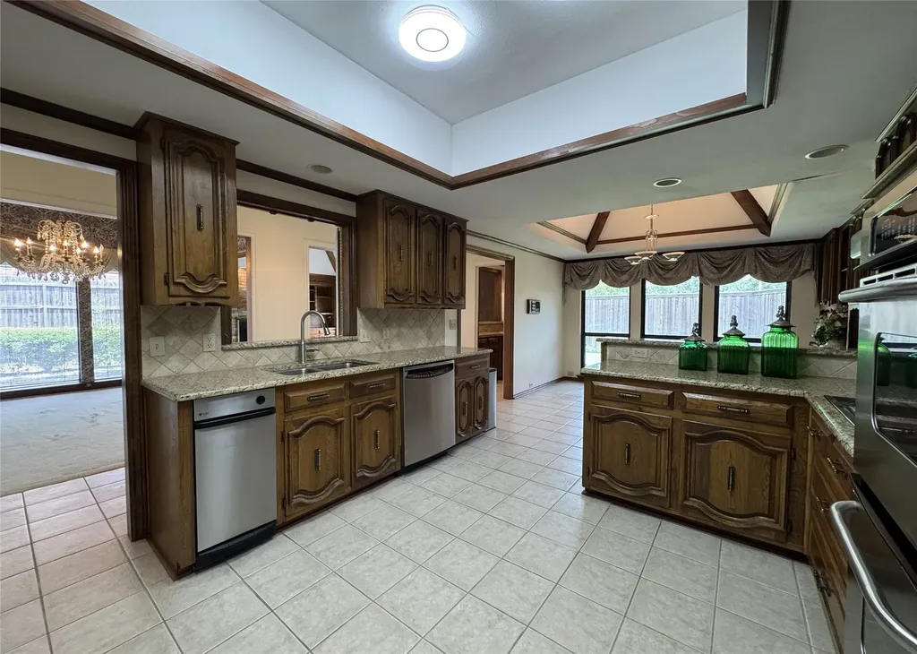 4220 Brooktree Lane Dallas TX 75287
