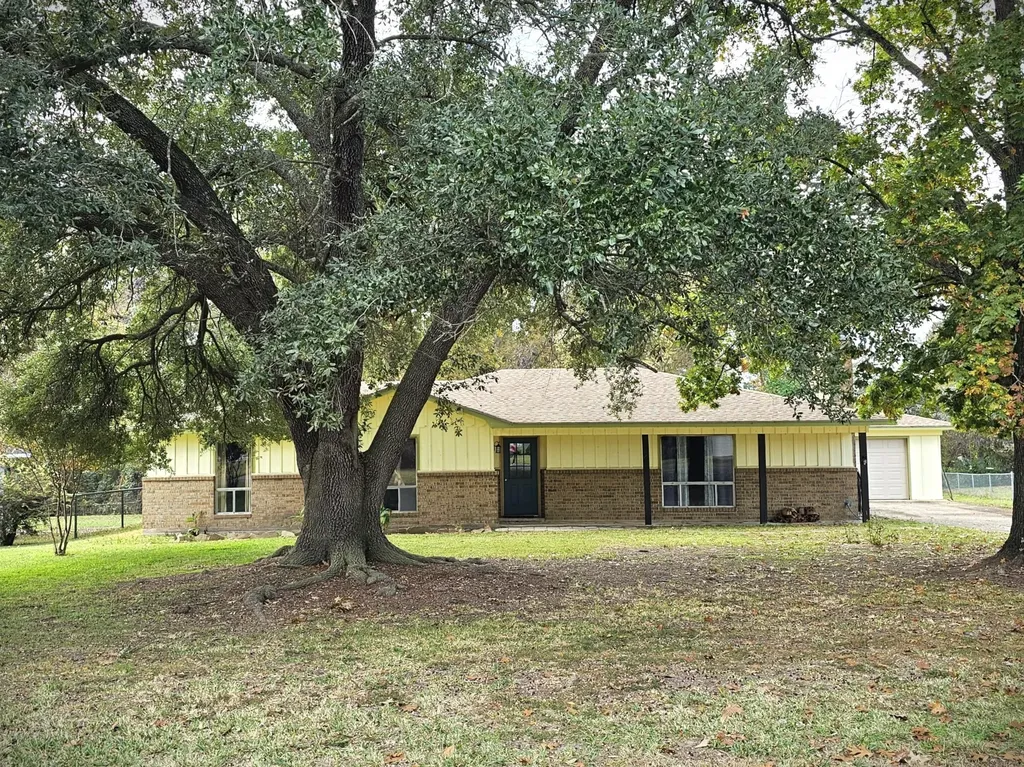 5779 N Cape Drive Chandler TX 75758