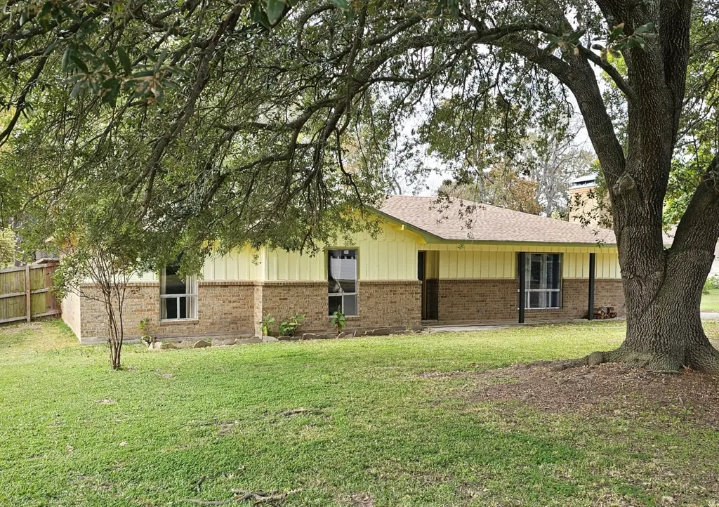 5779 N Cape Drive Chandler TX 75758