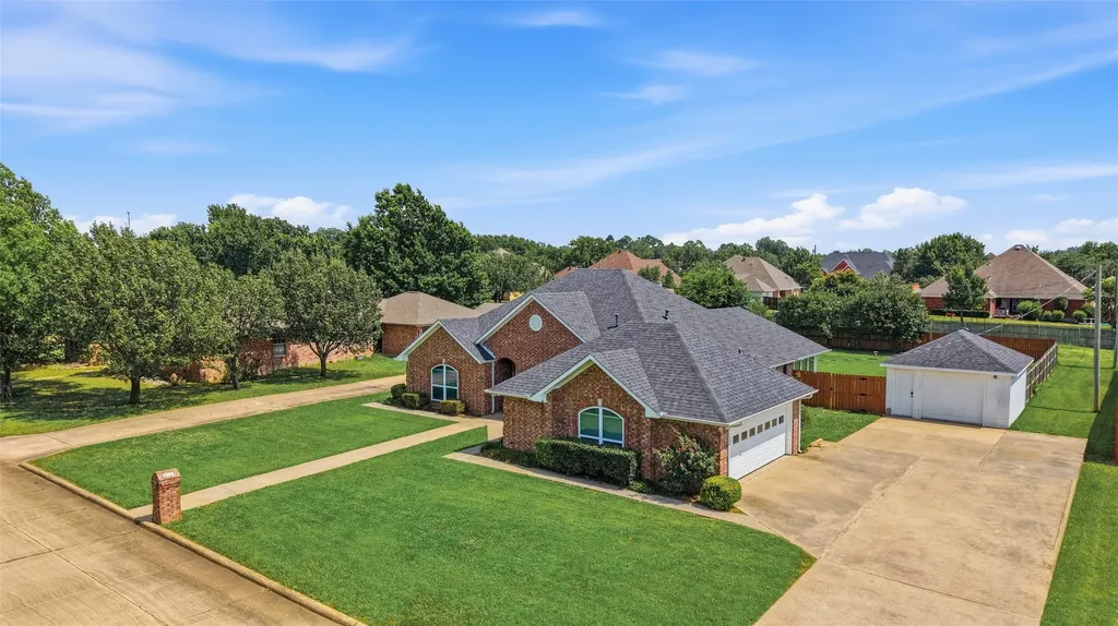 2502 Evelyn Road Whitesboro TX 76273