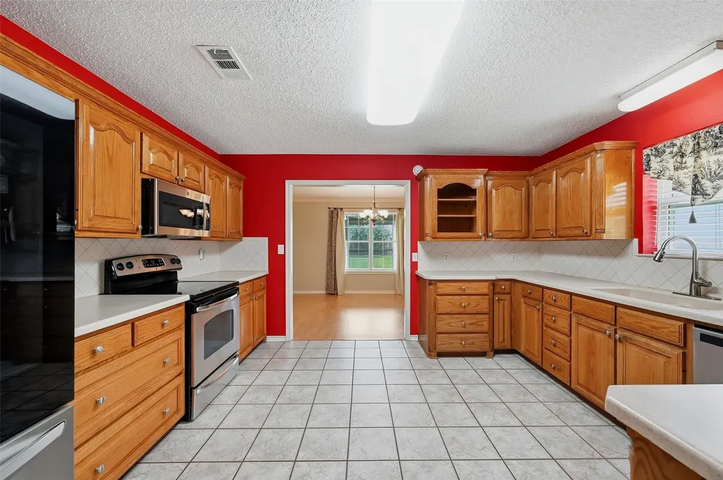 2502 Evelyn Road Whitesboro TX 76273