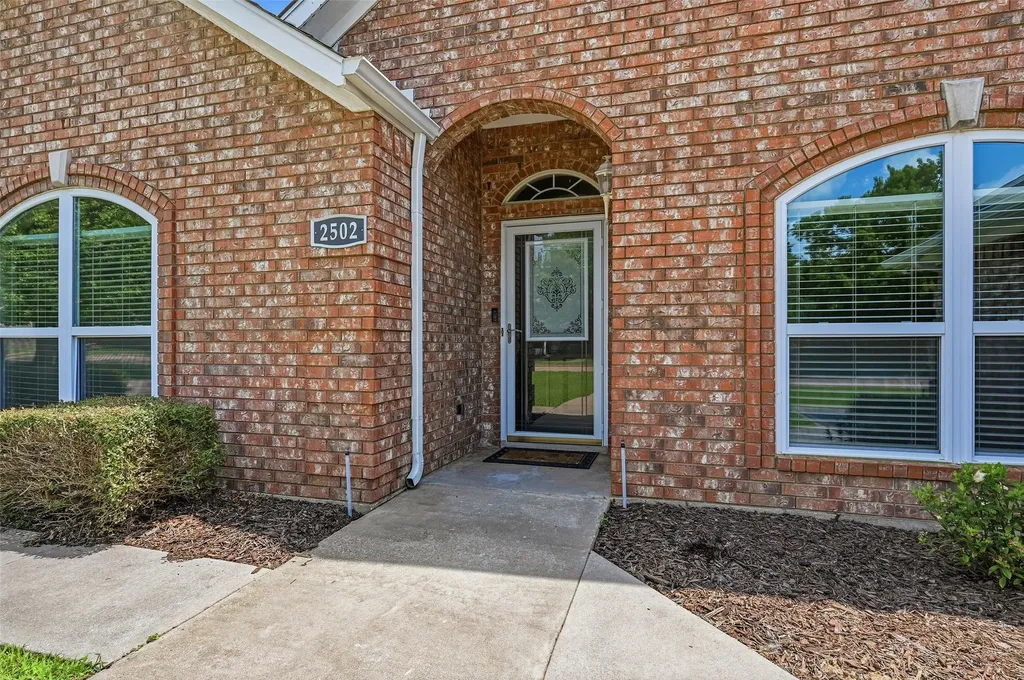 2502 Evelyn Road Whitesboro TX 76273