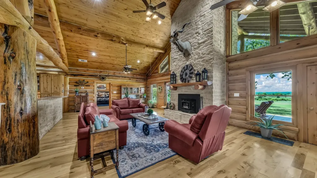 1436 County Road 216 Iredell TX 76649