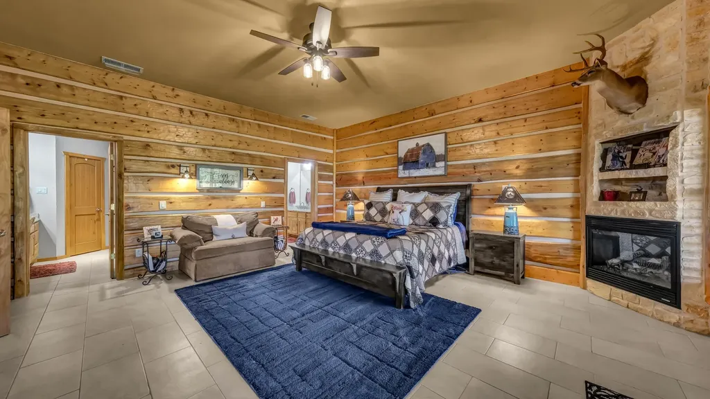 1436 County Road 216 Iredell TX 76649