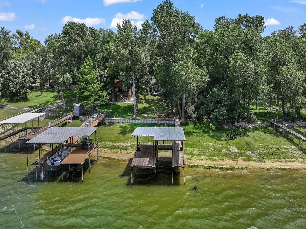 1011 E Lake Drive Weatherford TX 76087